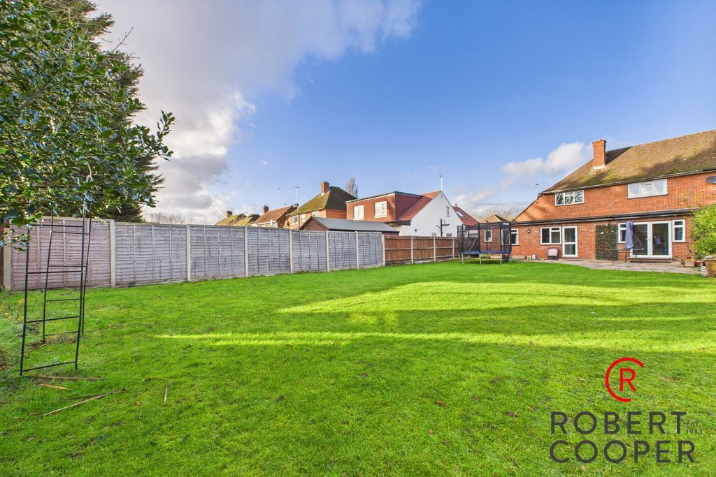 Woodlands Avenue, Eastcote, HA4