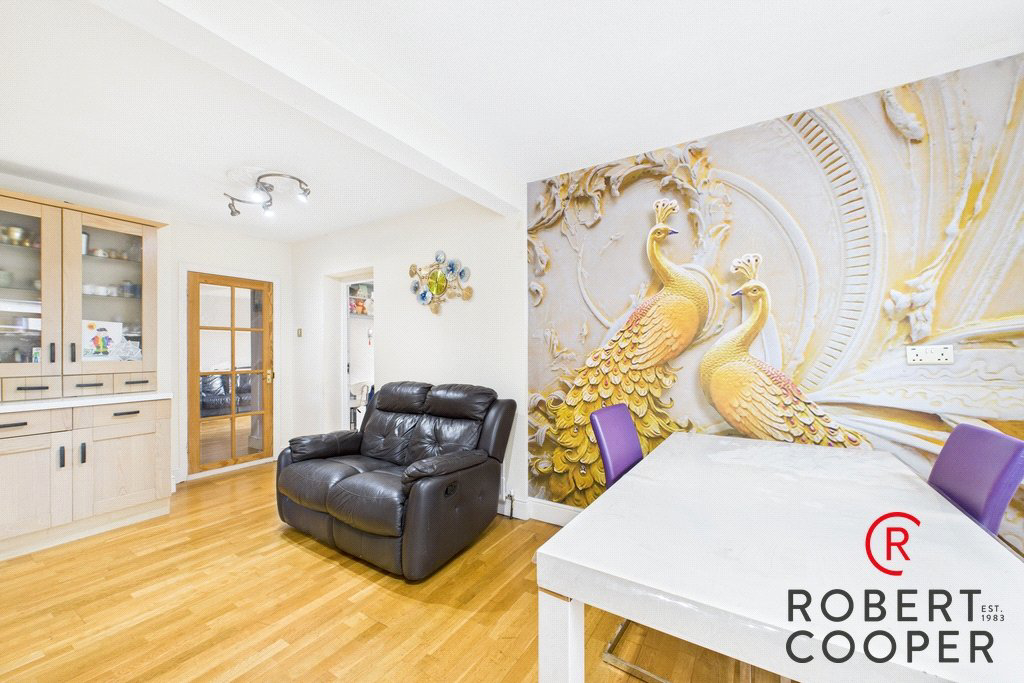 Woodlands Avenue, Eastcote, HA4, photo 5