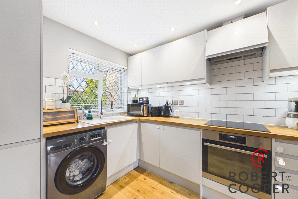 Wheatsheaf Close, Northolt, UB5, photo 6