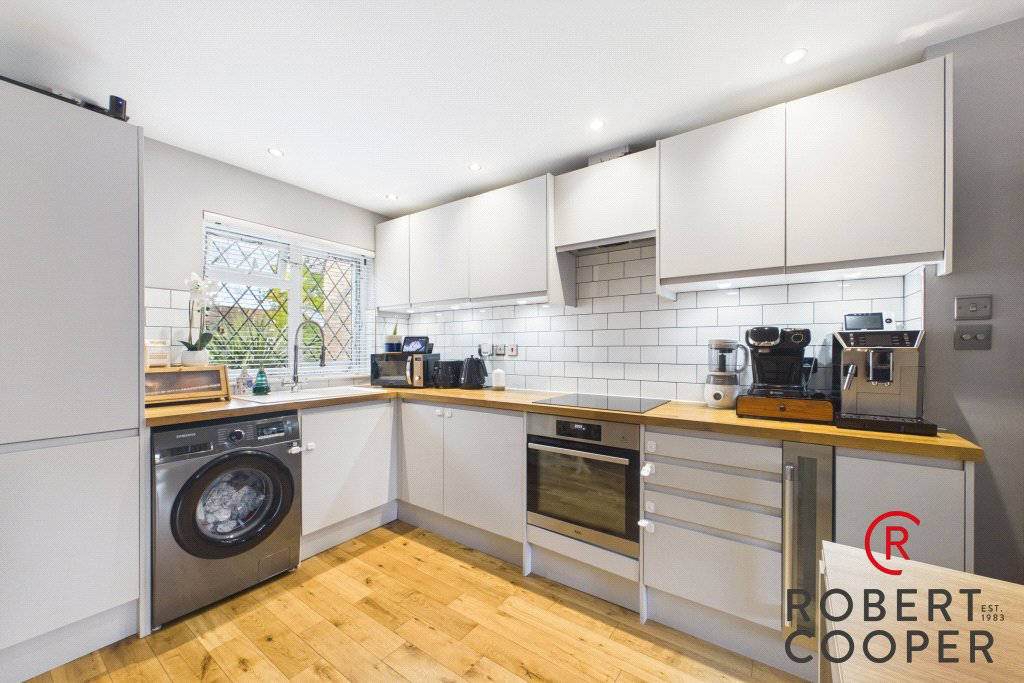 Wheatsheaf Close, Northolt, UB5, photo 13