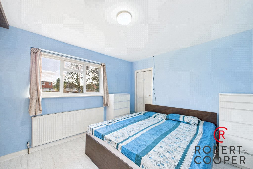 Woodlands Avenue, Eastcote, HA4, photo 4