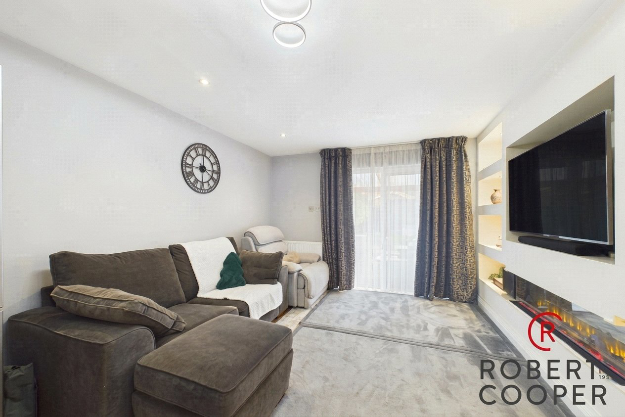 Wheatsheaf Close, Northolt, UB5, photo 7