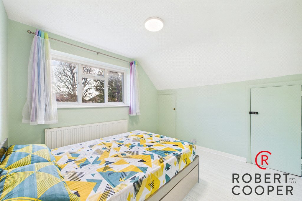 Woodlands Avenue, Eastcote, HA4, photo 6