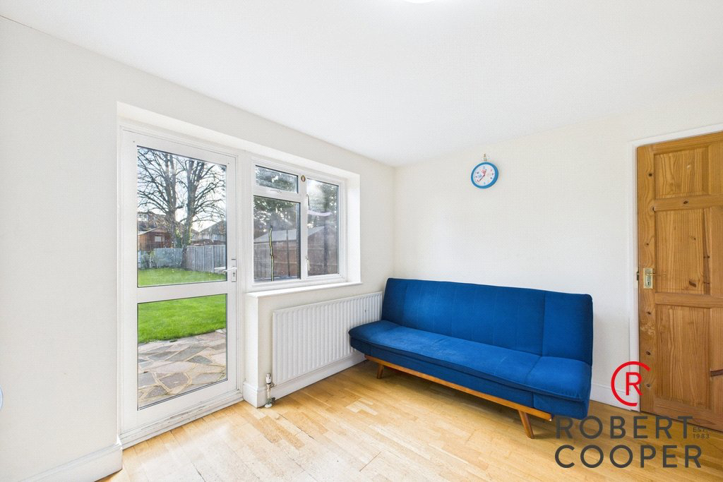 Woodlands Avenue, Eastcote, HA4, photo 9