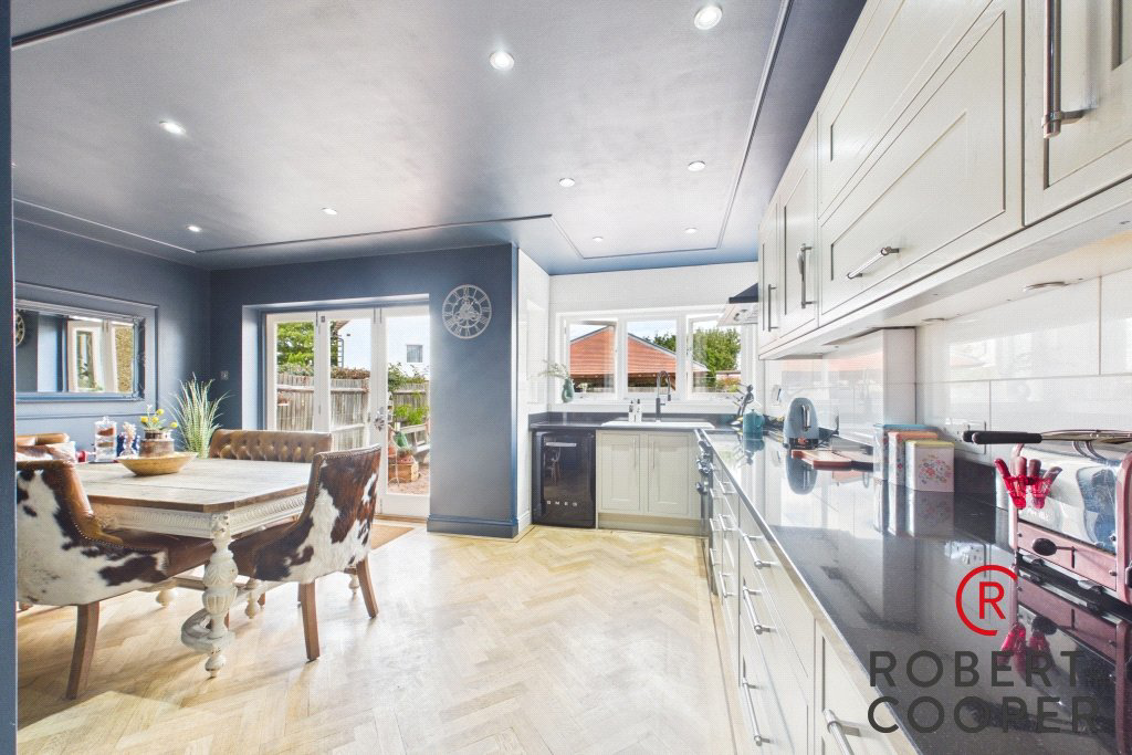 Fairview, South Ruislip, HA4, photo 2