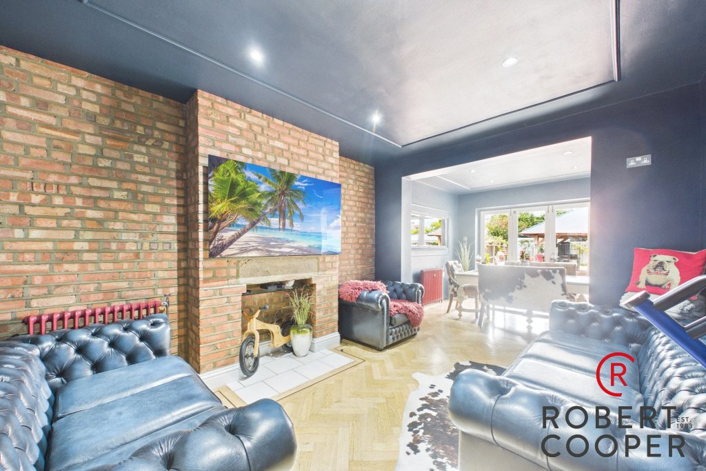 Fairview, South Ruislip, HA4, photo 3