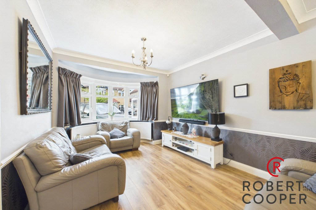 Lynmouth Drive, Ruislip, HA4, photo 2