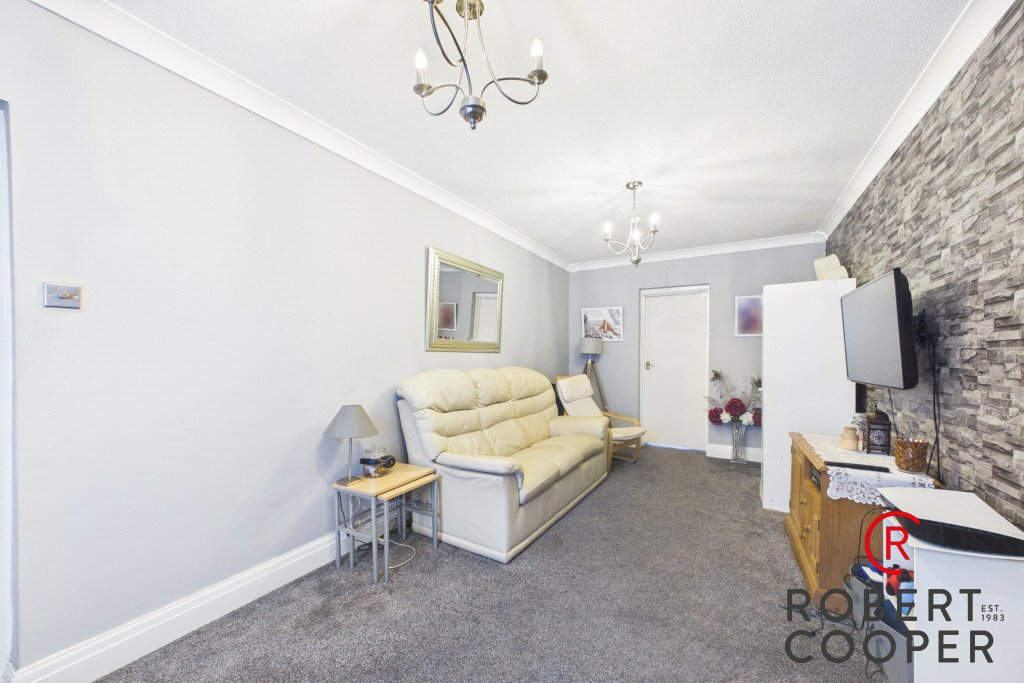 Lynmouth Drive, Ruislip, HA4, photo 11