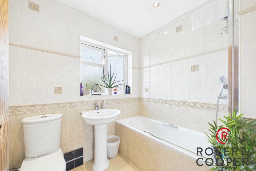 Lynmouth Drive, Ruislip, HA4, photo 5