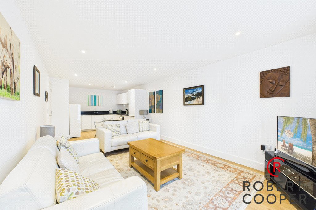 Field End Road, Eastcote, HA5, photo 2