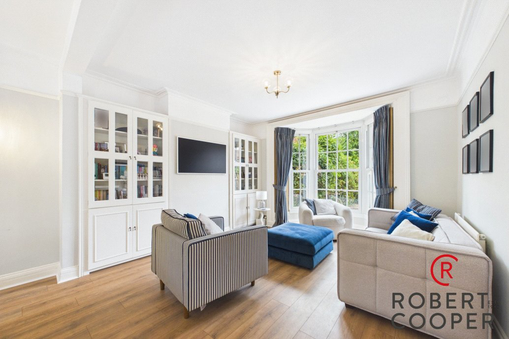 Field End Road, Pinner, HA5, photo 2