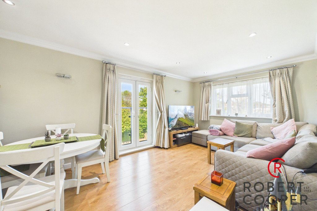 Apsley Close, North Harrow, HA2, photo 2