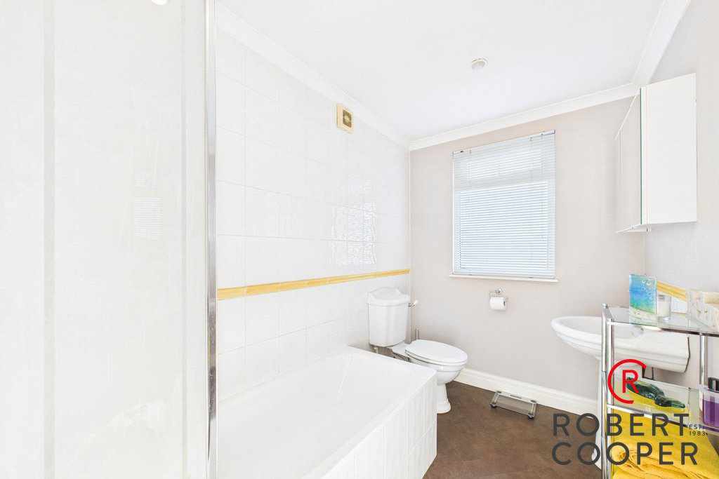 Deane Croft Road, Eastcote, HA5, photo 10