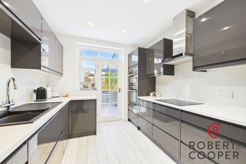 Deane Croft Road, Eastcote, HA5, photo 3