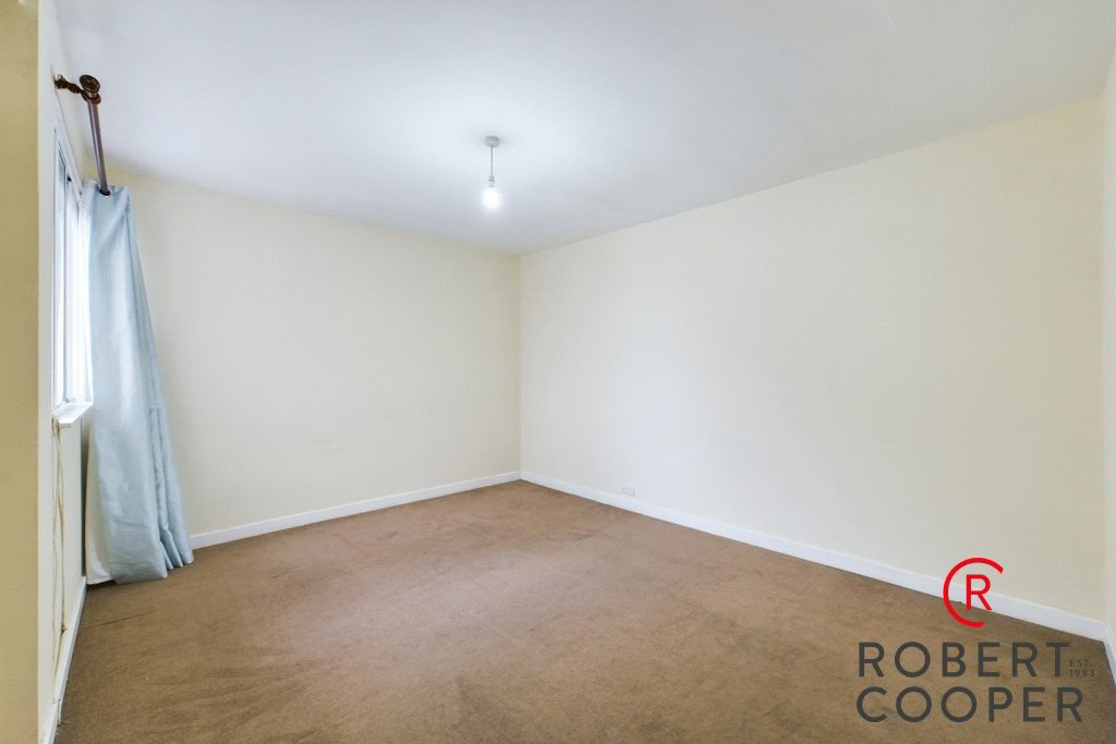 Field End Road, Eastcote, HA5, photo 3