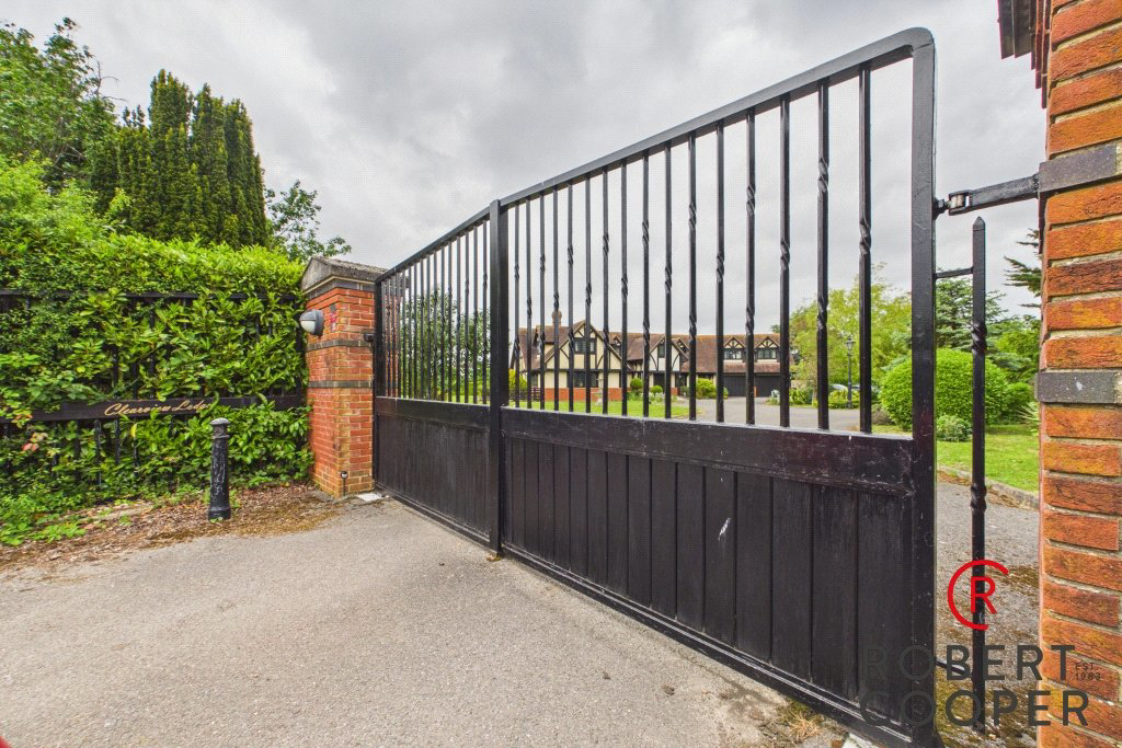 Springwell Lane, Harefield, UB9, photo 23
