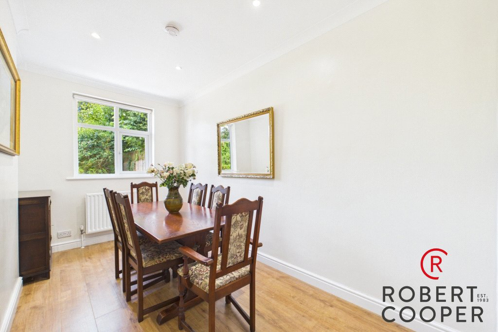 Field End Road, Pinner, Middlesex, HA5, photo 4
