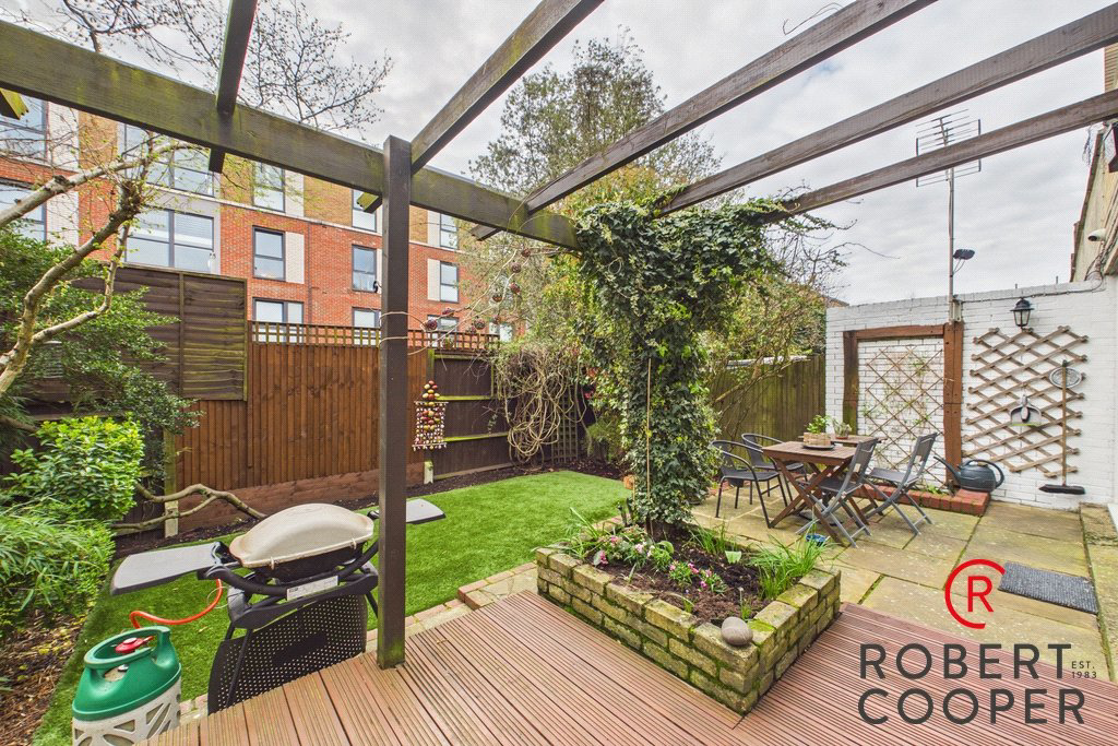 Victoria Road, South Ruislip, HA4, photo 11
