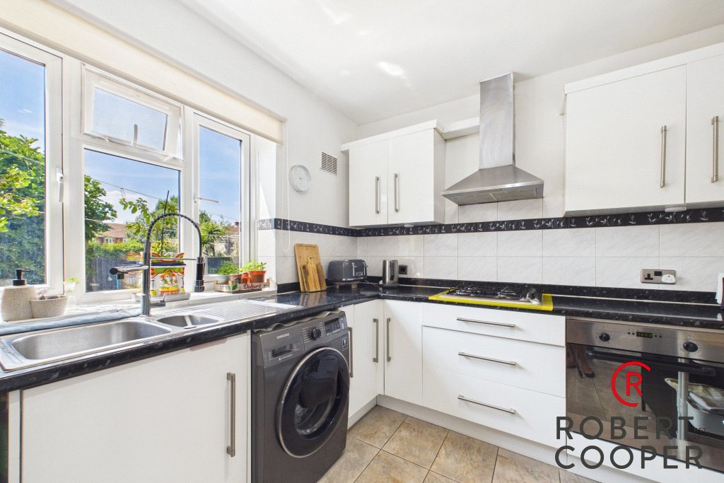 Lewes Close, Northolt, UB5, photo 5