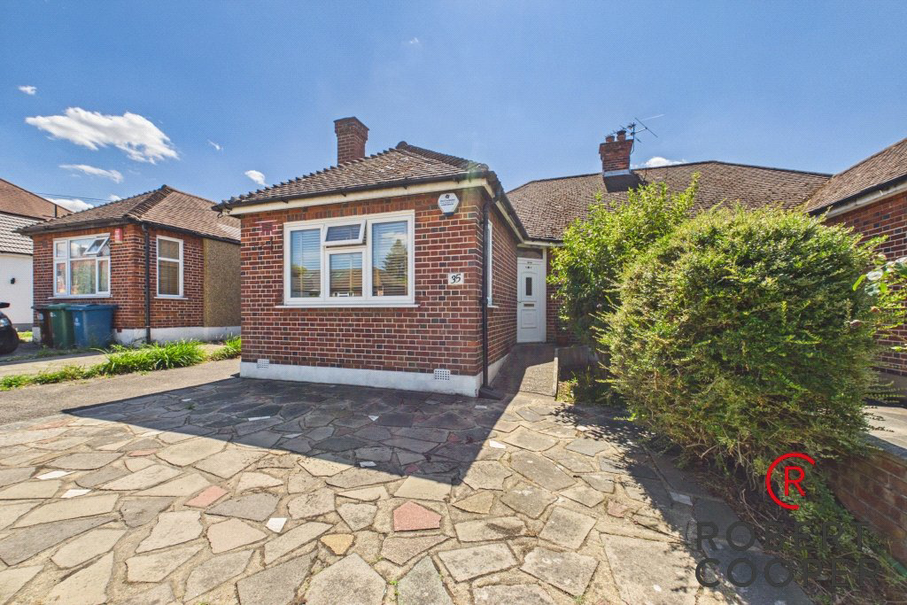 Eastern Avenue, Pinner, HA5
