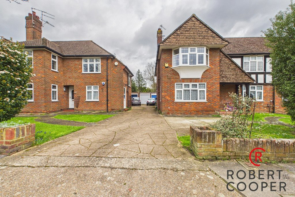 The Sigers, Pinner, HA5