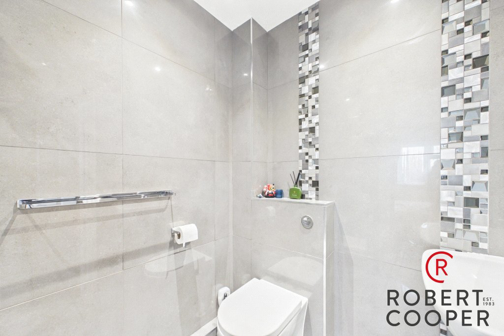 Apsley Close, North Harrow, HA2, photo 9