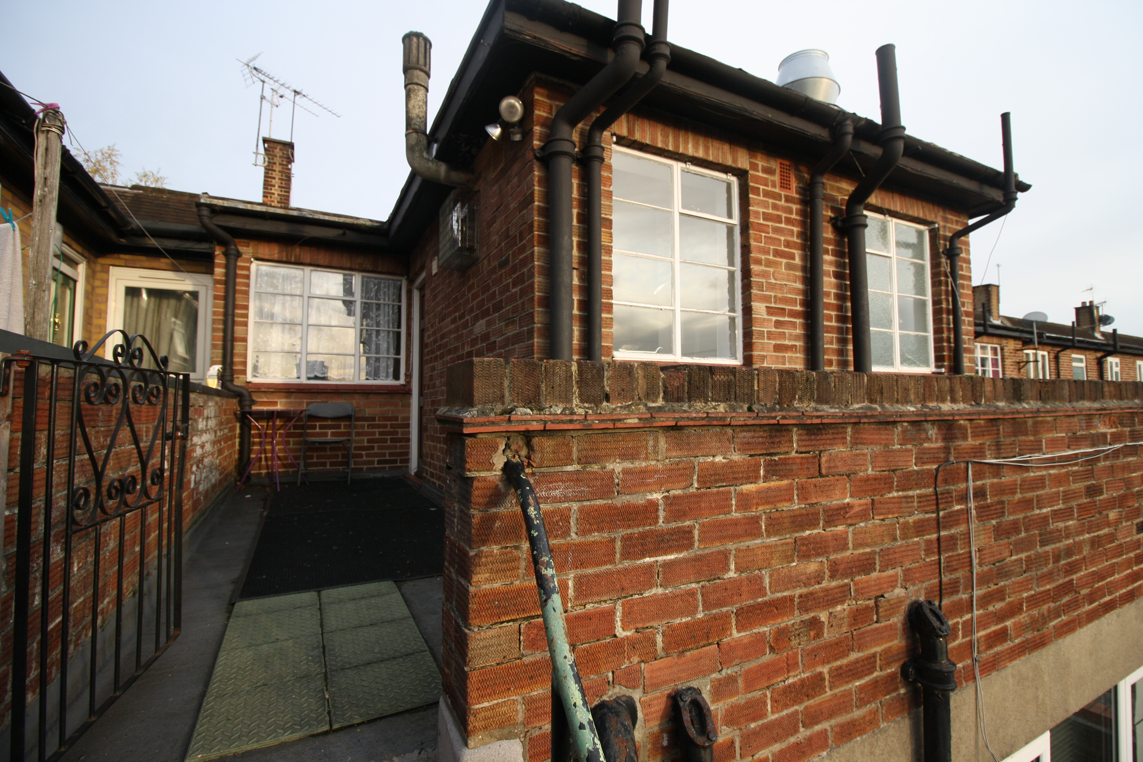 Field End Road, Eastcote, HA5, photo 7