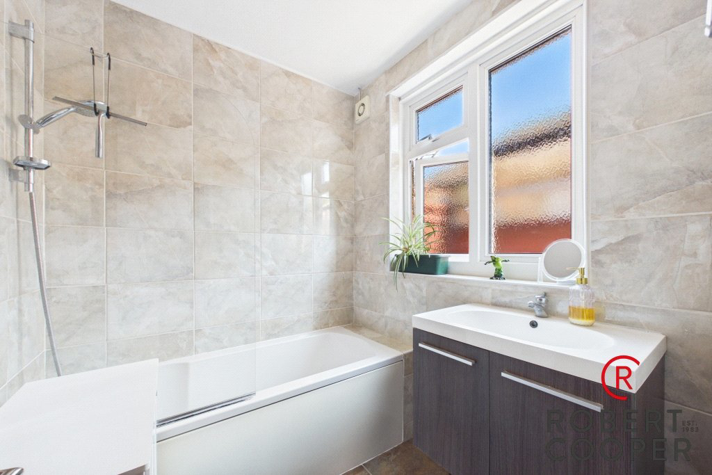 Eastern Avenue, Pinner, HA5, photo 6