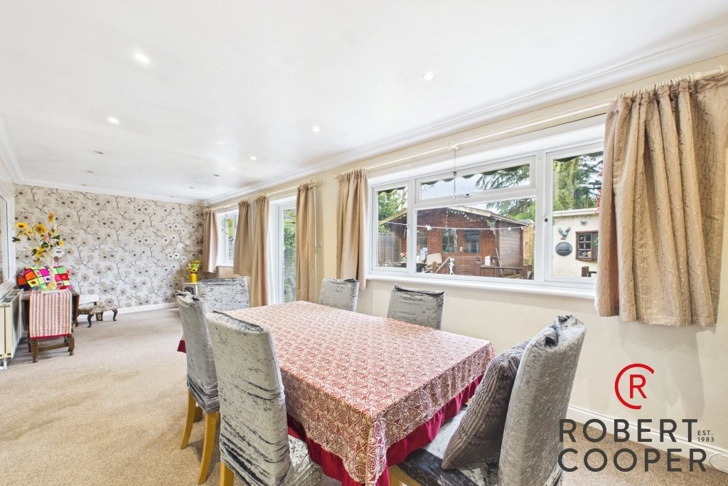 Farmlands, Pinner, HA5, photo 2