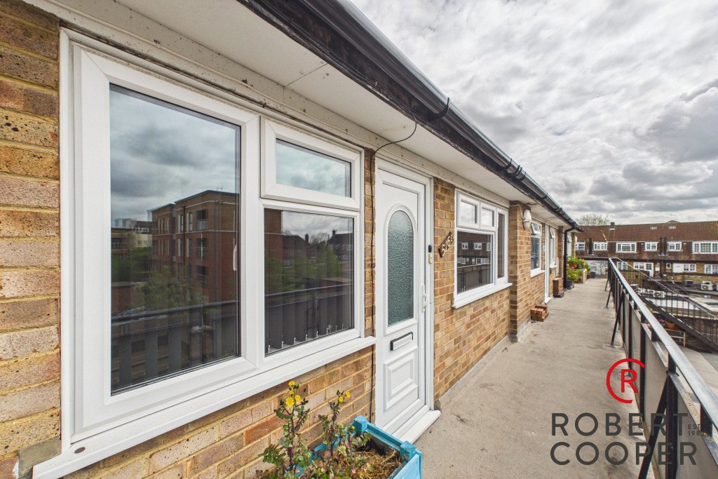 Victoria Road, Ruislip, HA4, photo 3