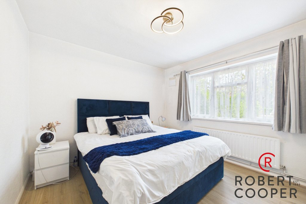 Lewes Close, Northolt, UB5, photo 4