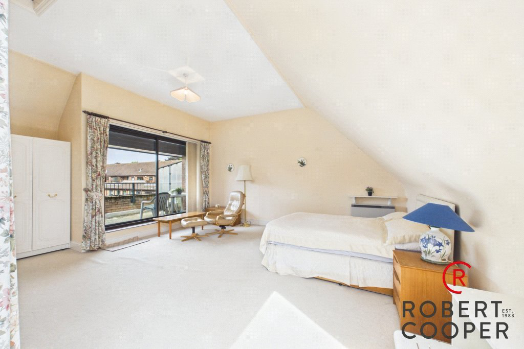 The Forresters, Winslow Close, Eastcote, Pinner, HA5, photo 4