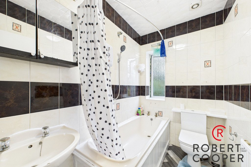 Great Central Avenue, Ruislip, HA4, photo 5