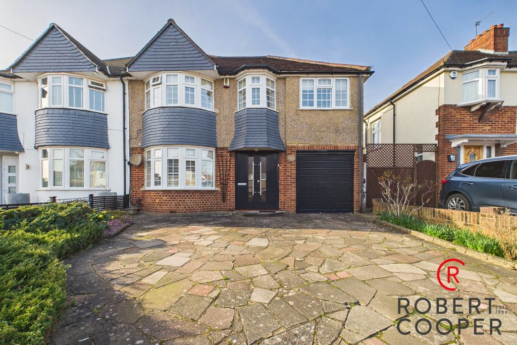 Woodlands Avenue, Ruislip, HA4