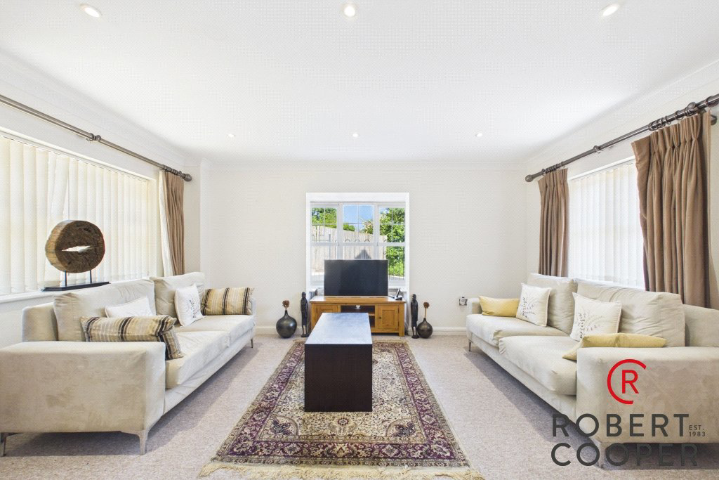Aspen Grove, Pinner, HA5