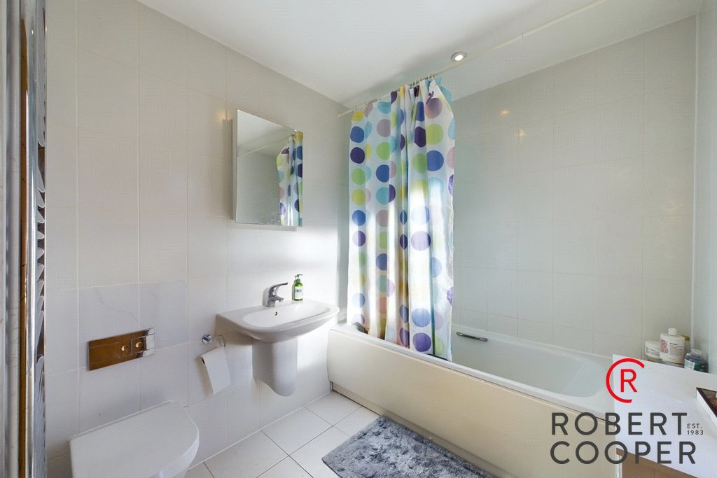 Blagrove Crescent, Pembroke Park, Ruislip, Middlesex, HA4, photo 6