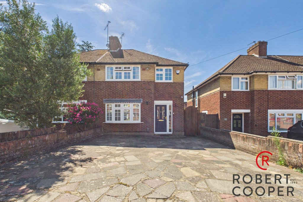 Woodlands Avenue, Eastcote, HA4