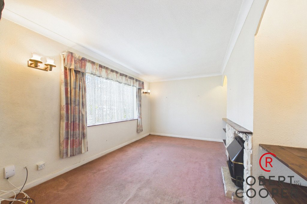 Cleves Way, Eastcote, HA4, photo 2