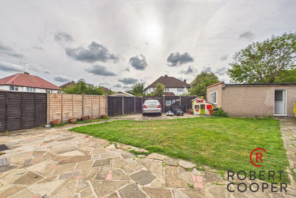 West End Road, Ruislip, HA4, photo 9