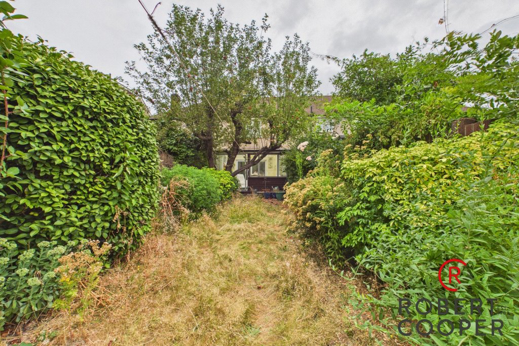 Field End Road, Ruislip, HA4, photo 12