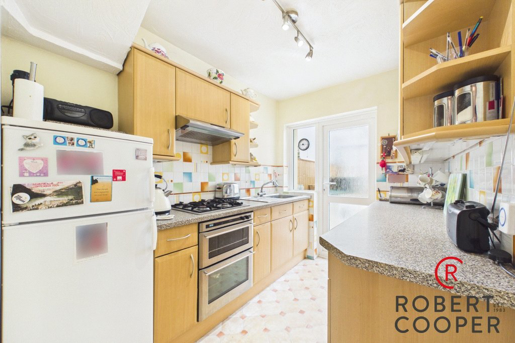 Field End Road, Ruislip, HA4, photo 3
