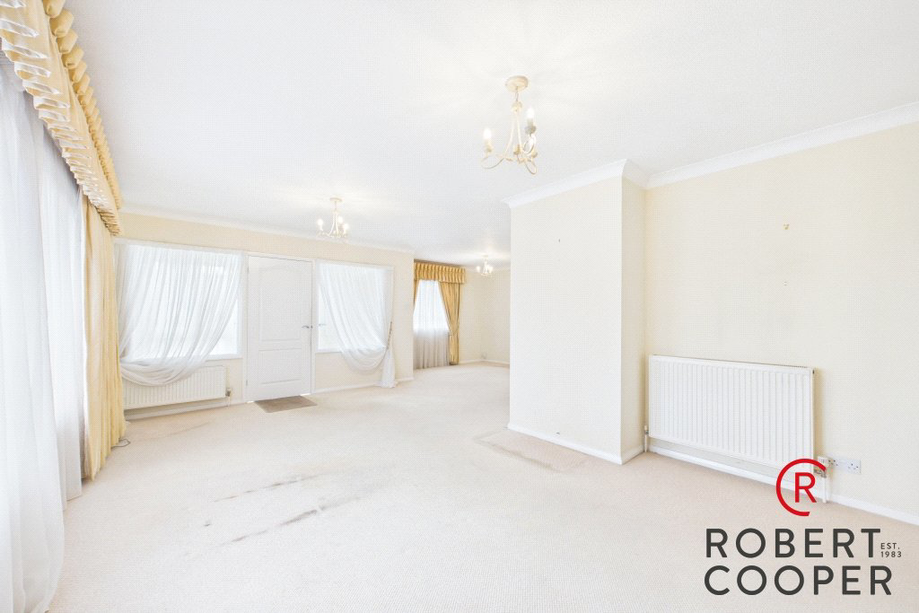 Curzon Place, Pinner, Eastcote, HA5, photo 2