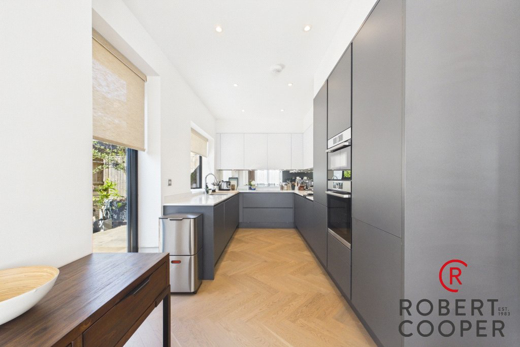 Greycote Place, Ruislip, HA4, photo 3