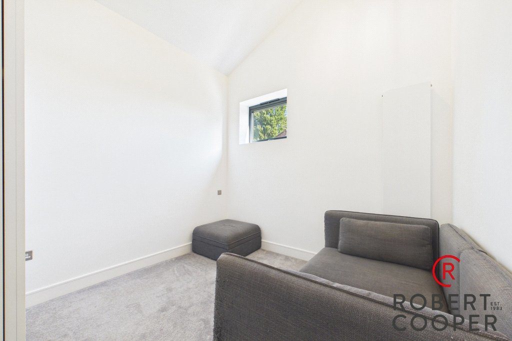 Greycote Place, Ruislip, HA4, photo 12