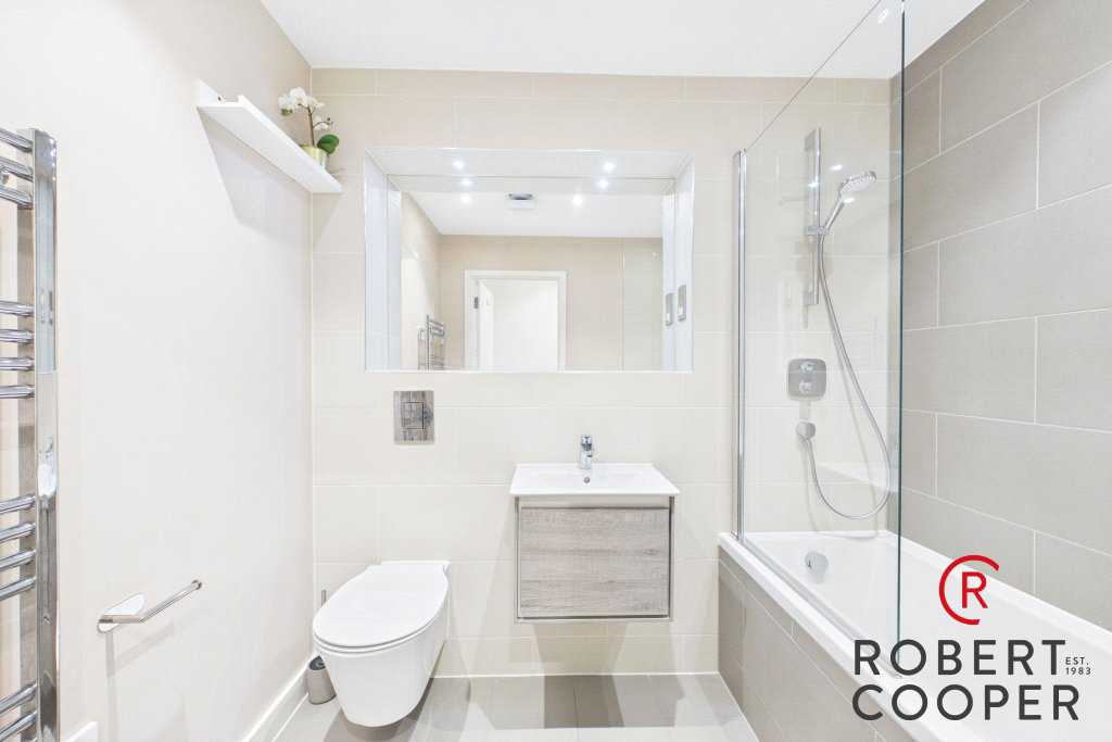 Field End Road, Eastcote, HA4, photo 5