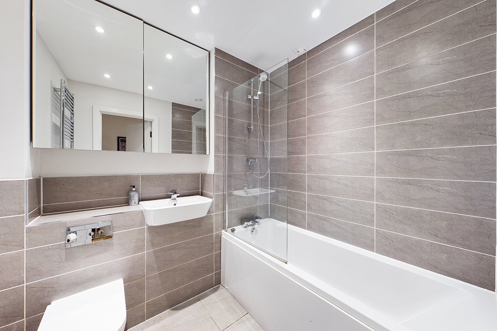 Arla Place, Ruislip, HA4, photo 2