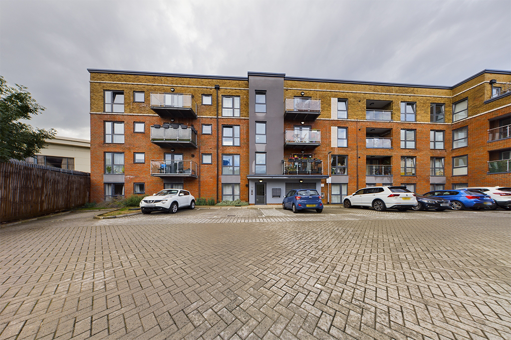 Arla Place, Ruislip, HA4, photo 7