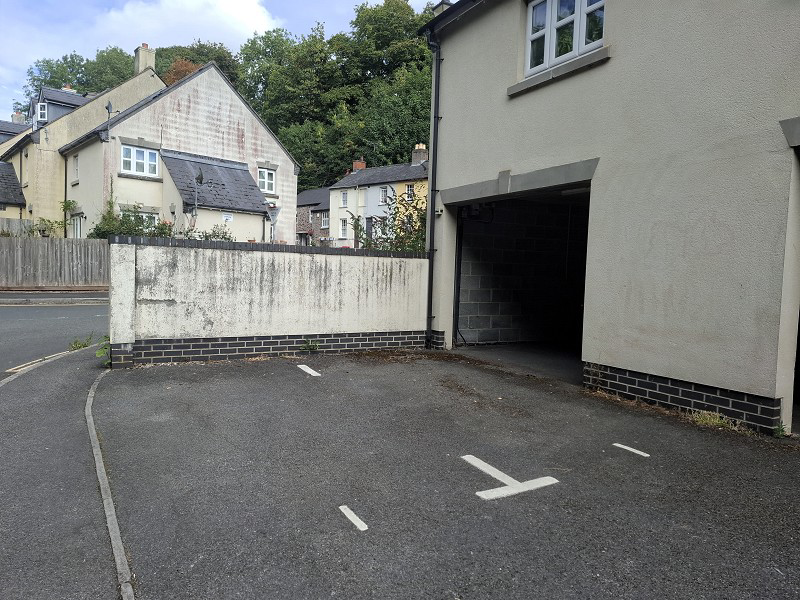 Honddu Court, Brecon, Powys., photo 24