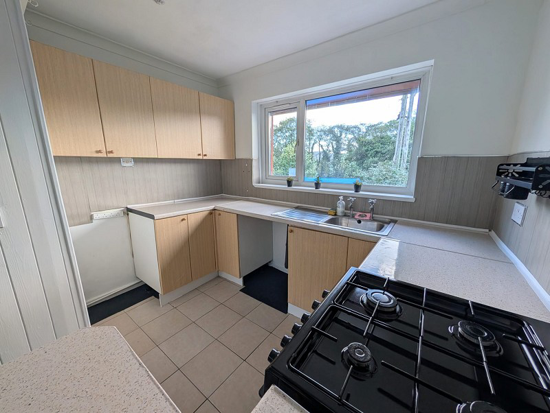 Bay View Gardens, Skewen, Neath, Port Talbot., photo 3