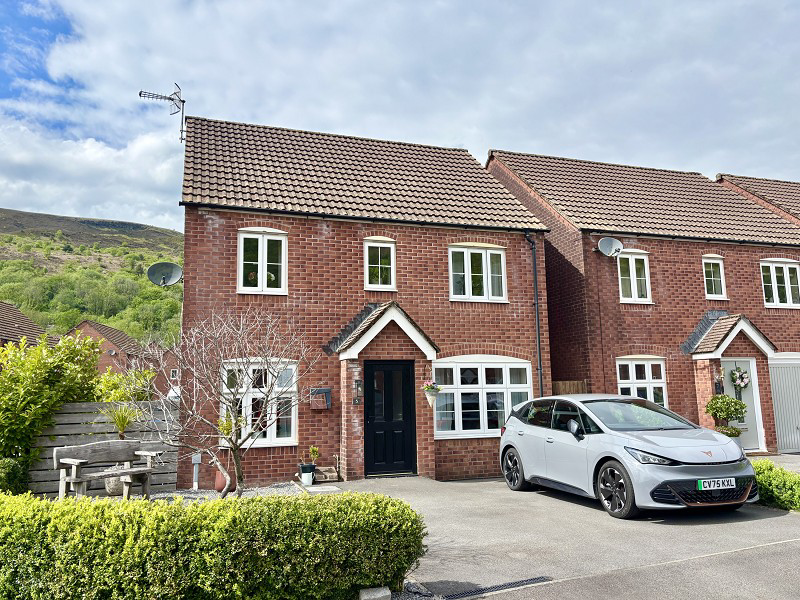 Ffordd Danygraig, Godrergraig, Swansea.